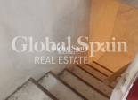 Resale - HOUSE -
SALINAS - Inland