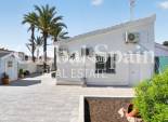 Revente - VILLA -
TORREVIEJA - Costa Blanca