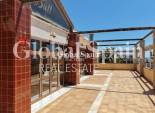 Wederverkoop - Commercieel (onroerend goed) -
Orihuela Costa - Los Dolses