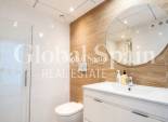 Wederverkoop - APPARTEMENT -
TORREVIEJA - Aguas Nuevas