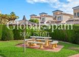 Resale - VILLA -
GUARDAMAR DEL SEGURA