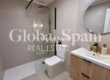 Wederverkoop - APPARTEMENT -
TORREVIEJA - Habaneras