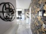 Revente - VILLA -
VILLAMARTÍN - Costa Blanca