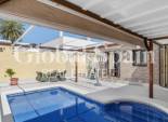 Wiederverkauf - VILLA -
TORREVIEJA - Costa Blanca