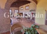 Resale - VILLA -
BIGASTRO - Inland
