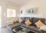 Resale - HOUSE -
ORIHUELA COSTA - La Regia