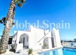 Wiederverkauf - VILLA -
VILLAMARTÍN - Costa Blanca