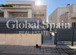 Wederverkoop - HUIS -
TORREVIEJA - Aguas Nuevas