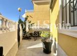 Resale - House -
ORIHUELA COSTA - La Florida