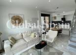 Resale - VILLA -
BENIJÓFAR