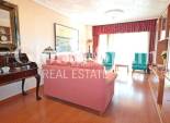 Wederverkoop - APPARTEMENT -
TORREVIEJA - Torrevieja