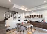 Resale - VILLA -
VILLAMARTÍN - Costa Blanca