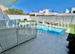 Resale - VILLA -
VILLAMARTÍN - Costa Blanca