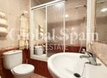 Wiederverkauf - WOHNUNG -
TORREVIEJA - Playa del Cura