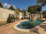 Resale - VILLA -
CARTAGENA - Costa Calida