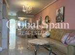 Resale - House -
TORREVIEJA - Center