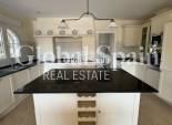 Wiederverkauf - VILLA -
PLAYA FLAMENCA - Costa Blanca
