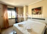 Wederverkoop - APPARTEMENT -
TORREVIEJA - Torrevieja