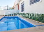 Resale - House -
ORIHUELA COSTA - La Zenia