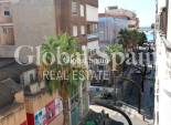 Wederverkoop - APPARTEMENT -
TORREVIEJA - Torrevieja