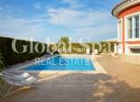 Resale - VILLA -
ROJALES - Inland