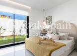 Nowo zbudowane - WILLA  -
TORREVIEJA - LOS BALCONES - LOS ALTOS