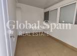 Wiederverkauf - HAUS -
ROJALES - Inland
