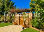 Resale - VILLA -
DEHESA DE CAMPOAMOR - Costa Blanca