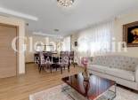 Wiederverkauf - VILLA -
TORREVIEJA - Costa Blanca