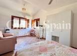 Odsprzedaż - WILLA  -
ORIHUELA COSTA - 