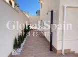 Resale - HOUSE -
TORREVIEJA - Cabo Cervera
