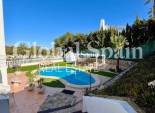 Wederverkoop - VILLA -
VILLAMARTÍN - Costa Blanca