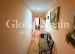 Wederverkoop - APPARTEMENT -
TORREVIEJA - Torrevieja