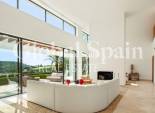 Neubau - VILLA -
CASARES - Pedregales