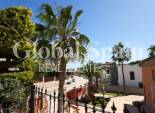 Wiederverkauf - VILLA -
ORIHUELA COSTA - CAMPOAMOR