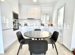 Resale - VILLA -
VILLAMARTÍN - Costa Blanca