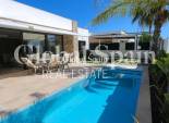 Resale - VILLA -
PILAR DE LA HORADADA - Costa Blanca