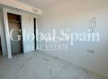 Revente - APPARTEMENT -
TORREVIEJA - Punta Prima