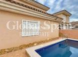 Wiederverkauf - VILLA -
TORREVIEJA - Costa Blanca