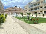 Wederverkoop - APPARTEMENT -
ORIHUELA COSTA - VILLAMARTÍN