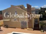 Resale - VILLA -
PLAYA FLAMENCA - Costa Blanca