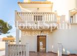 Wiederverkauf - Villa -
ORIHUELA COSTA - CABO ROIG