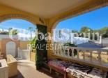 Resale - VILLA -
ORIHUELA COSTA - VILLAMARTÍN