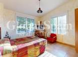 Resale - VILLA -
ORIHUELA