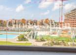 Wederverkoop - APPARTEMENT -
TORREVIEJA - Punta prima