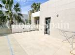 Wiederverkauf - VILLA -
ROJALES - Cuidad Quesada