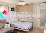 Wederverkoop - VILLA -
San Miguel / Vistabella Golf - Inland