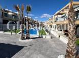 Venta - APARTAMENTO -
ORIHUELA COSTA - Villamartin