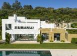 Nowo zbudowane - WILLA  -
CASARES - Pedregales