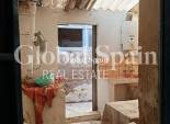 Venta - CASA -
LOS MONTESINOS